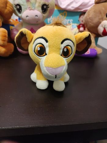 Peluche roi lion