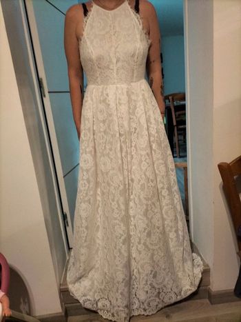 Robe de mariée en dentelle neuve taille 42