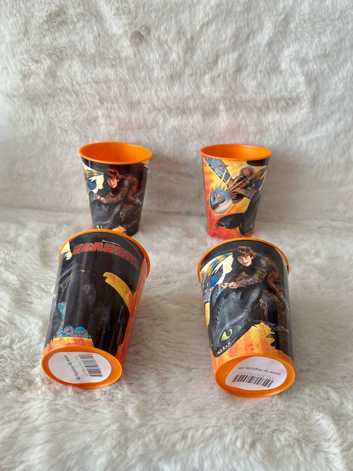 Lot 4 gobelets dragons dreamworks verres en plastiques pouvant être aussi utilisés comme pots à crayons - photo numéro 2