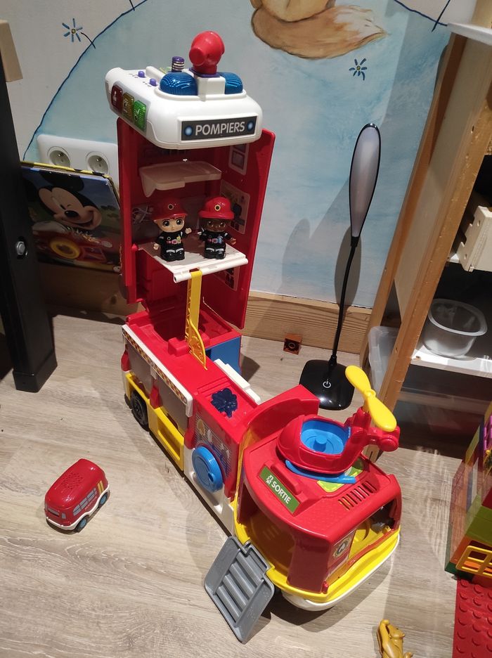Camion pompier - photo numéro 2
