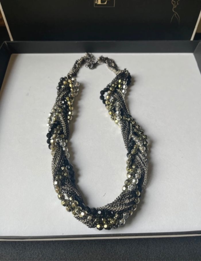 Joli collier fantaisie, noir gris G