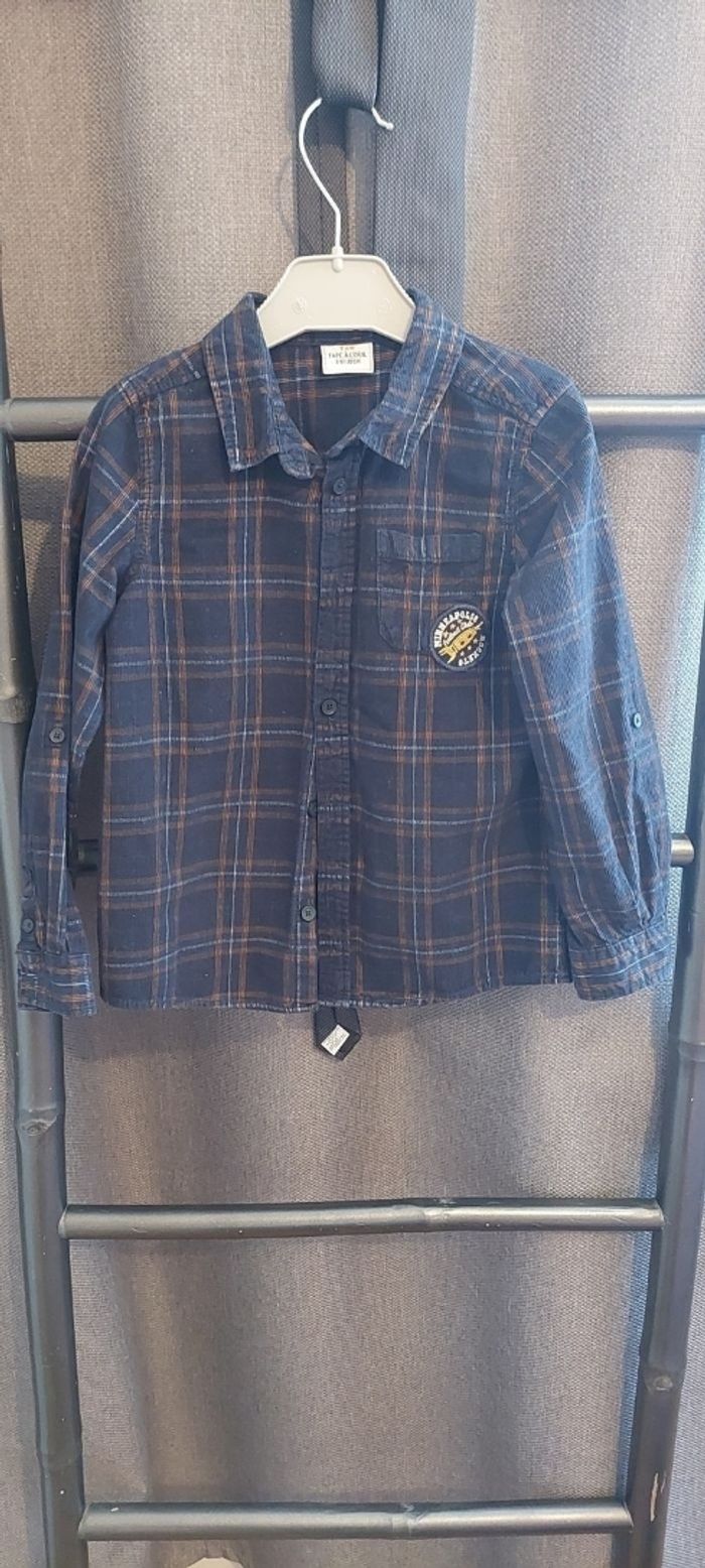 Sur chemise - photo numéro 2