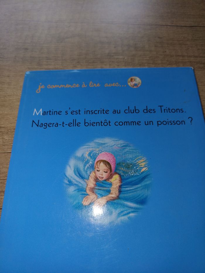 Je commence à lire avec Martine apprend à nager - photo numéro 2