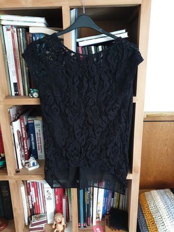 Tunique noire  en dentelle Zara taille S