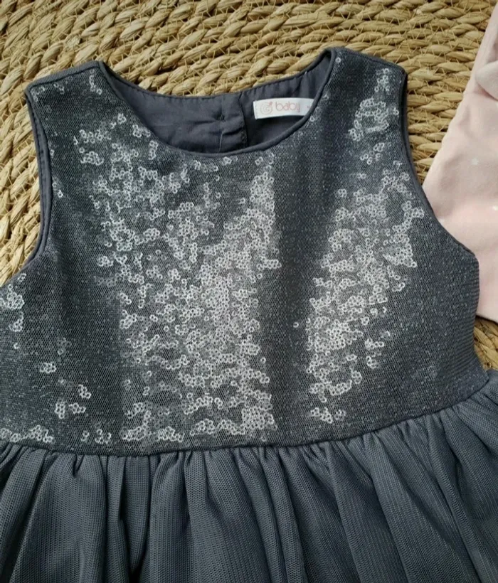 Robe de soirée a sequin 18mois - photo numéro 2
