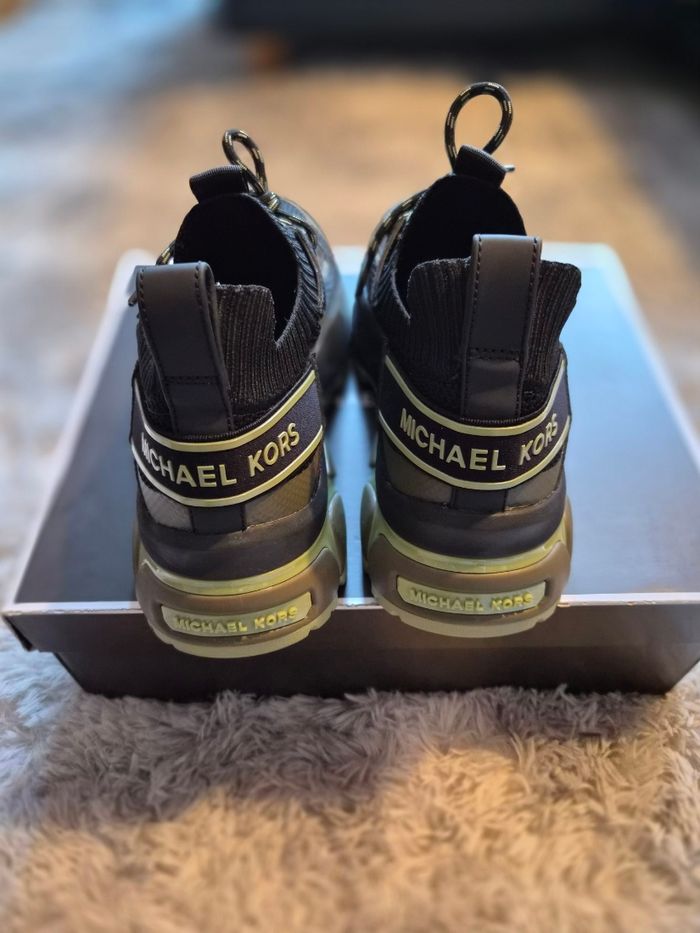 Baskets Michael Kors – Homme – Taille 44 – Noires/vertes – neuves - photo numéro 5