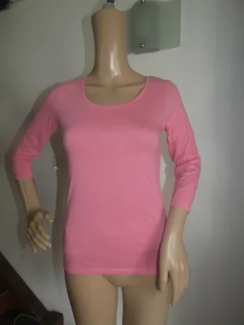 T-shirt taille S femme 