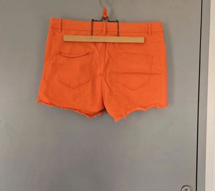 Short en jean orange corail - Taille 42/44 - photo numéro 2