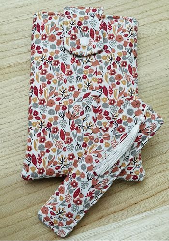 Pochette pour livre de poche fleurs