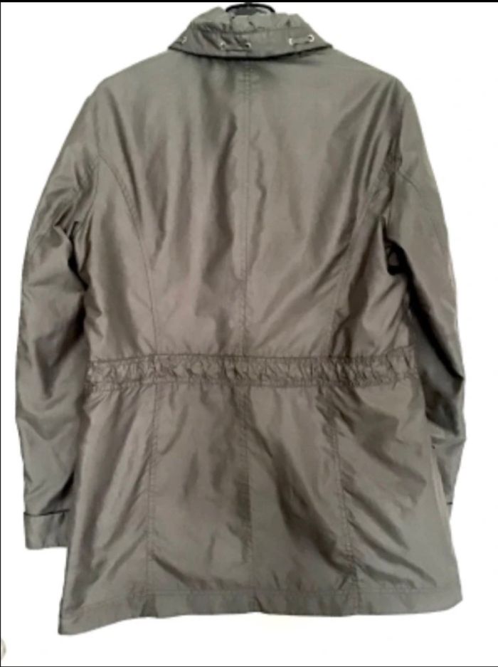 Longue veste coupe vent taille 40 - photo numéro 2