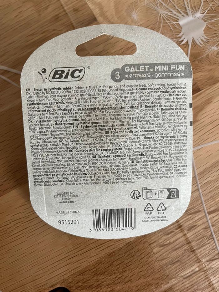 Lot 3 gommes BIC - photo numéro 2