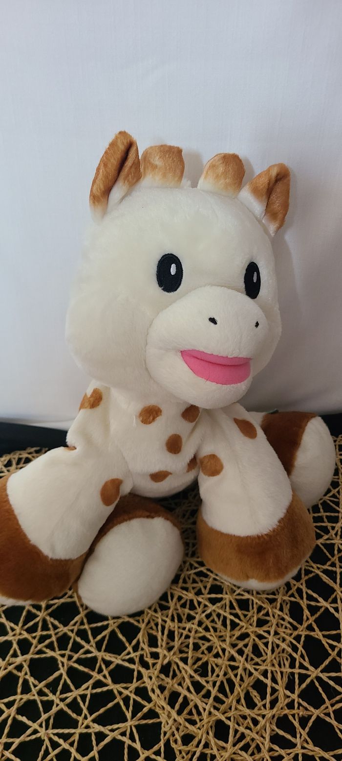PELUCHE MAXI SOPHIE 35 CM - SOPHIE LA GIRAFE - photo numéro 4