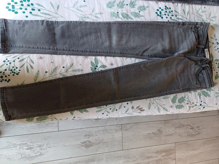 Lot pantalons 36 et un pantacourt burton camaïeu etam - photo numéro 6