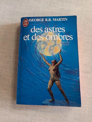 Livre des astres et des ombres