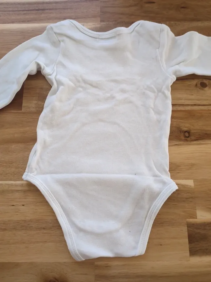 Lot 3 bodys 9 mois - photo numéro 6