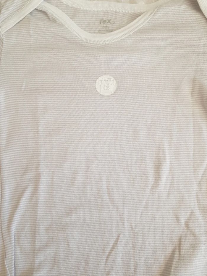 Tee-shirt / tricot de peau