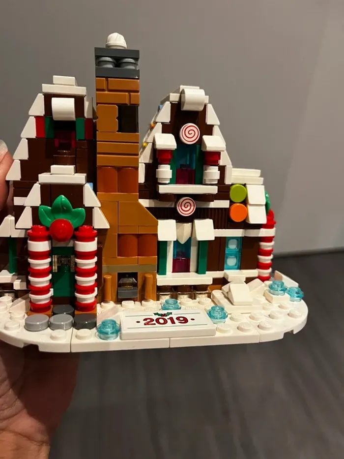 Lego chalet Noël 2019 40337 - photo numéro 2