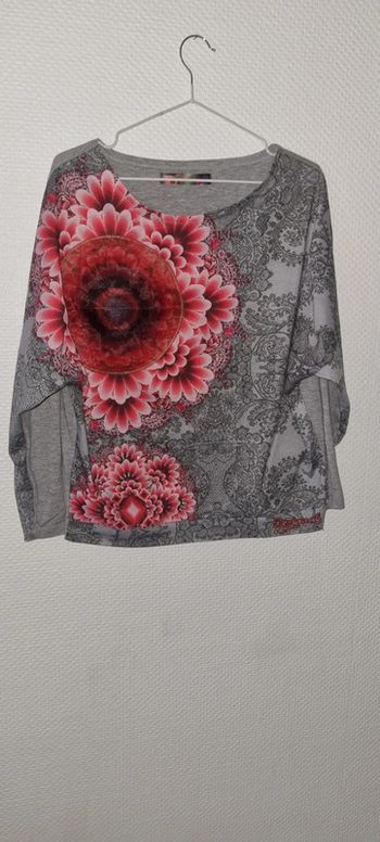 Haut manches trois quarts taille 38 / M Desigual