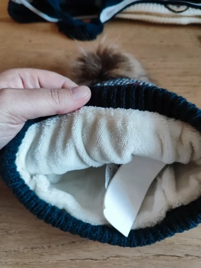 Bonnet - photo numéro 2