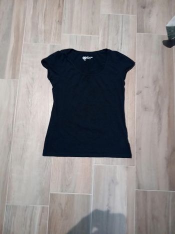 Tee-shirt femme noirs