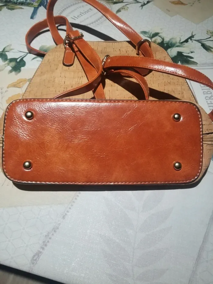 Sac à main ( dos ) - photo numéro 5