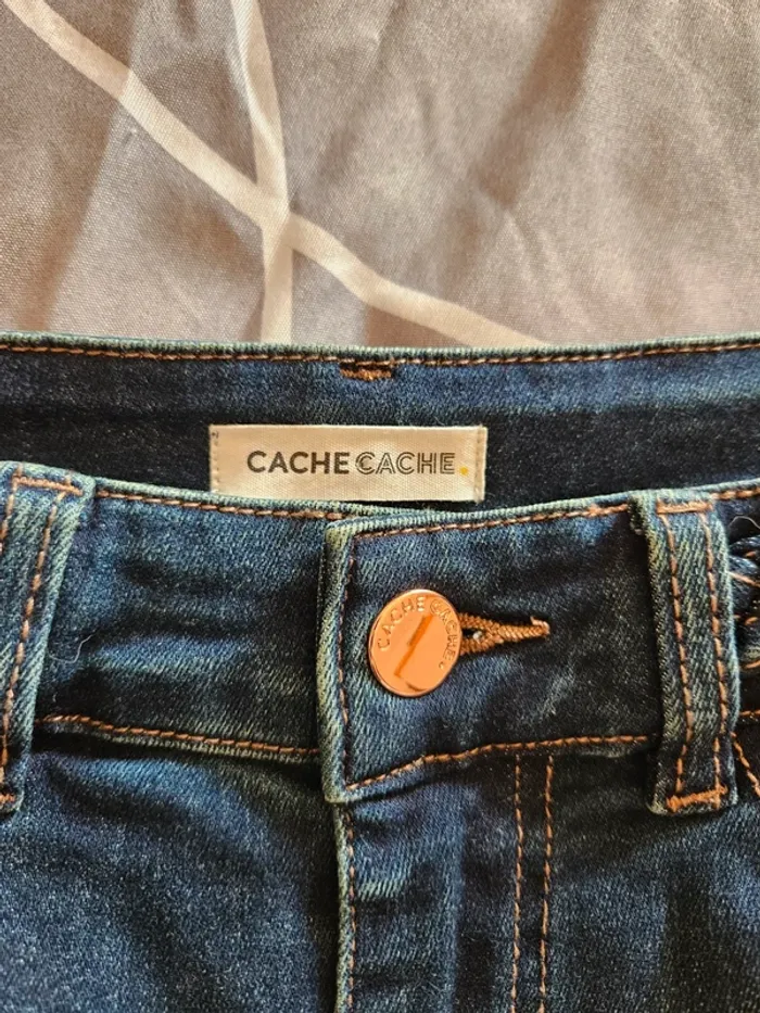 Jean Cache Cache - photo numéro 3