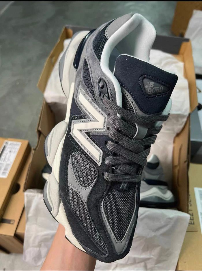 New Balance NB 9060 taille 39.5 - photo numéro 3