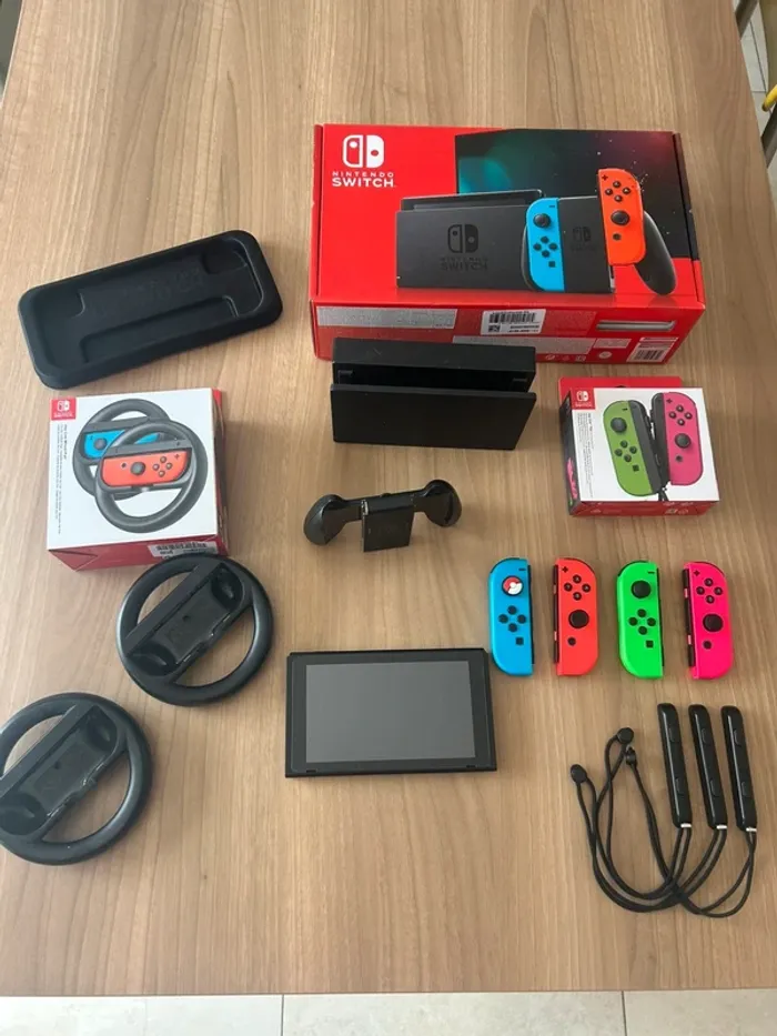 Nintendo switch avec nombreux accessoires