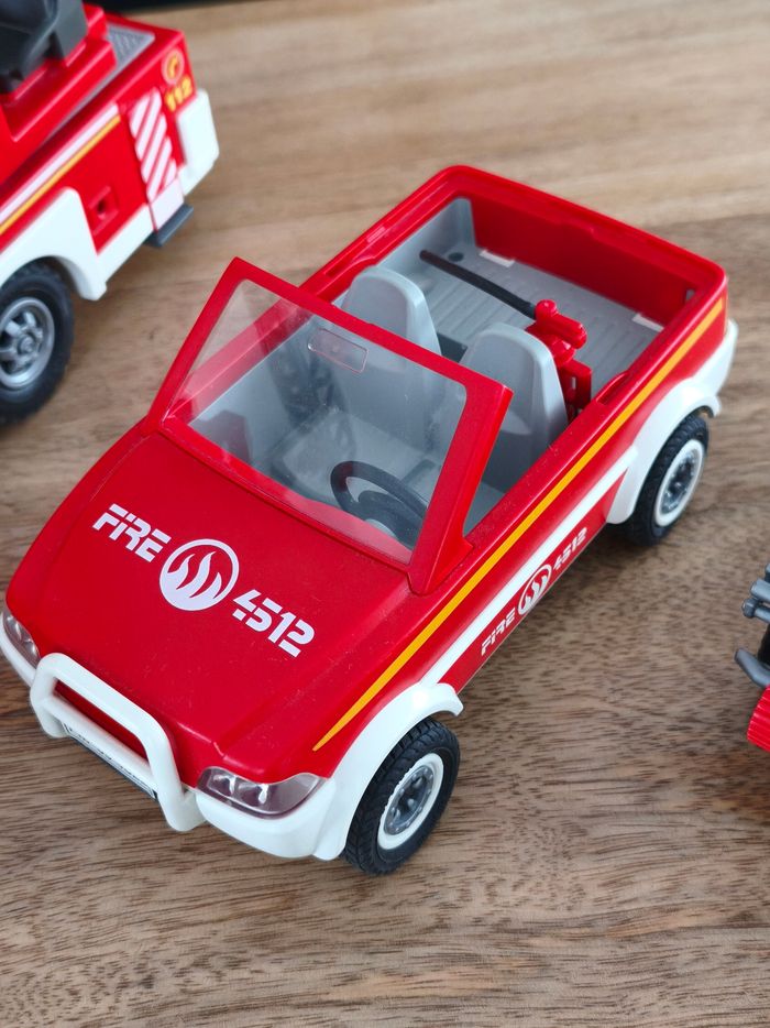 Ensemble de pompiers et leurs véhicules Playmobil - photo numéro 6