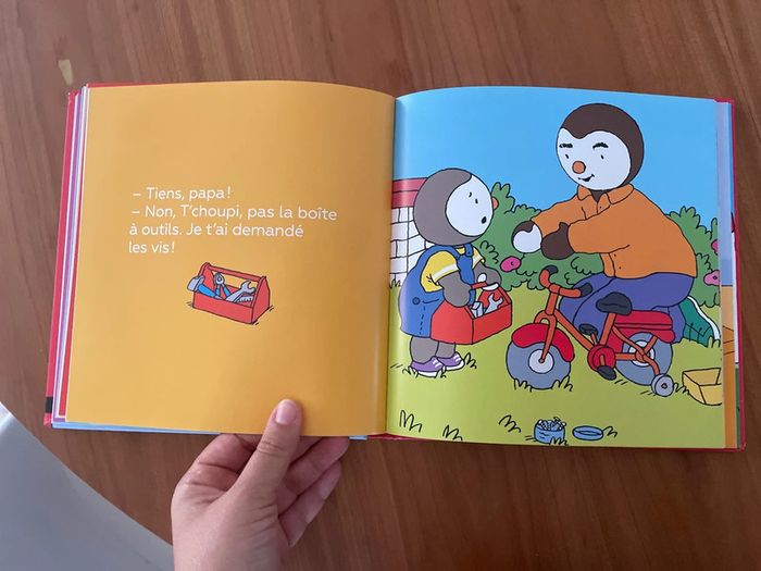 Livre T’choupi L’ami des petits 5 histoires autour des émotions - photo numéro 4