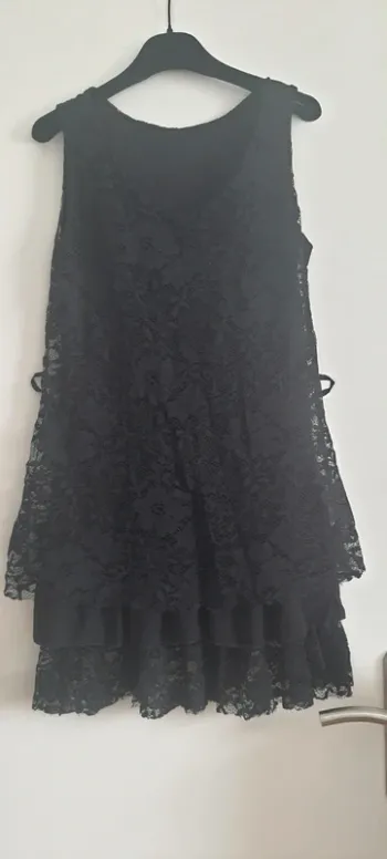 Robe noire dentelle