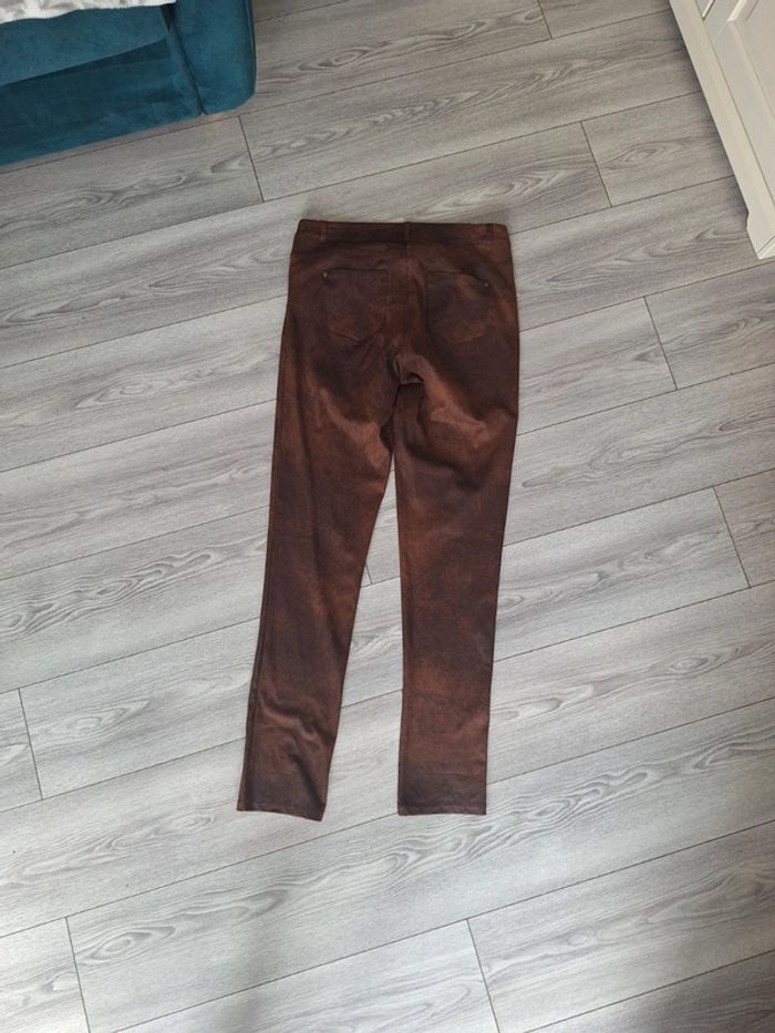 Pantalon femme taille 42 Elora imitation daim - photo numéro 8