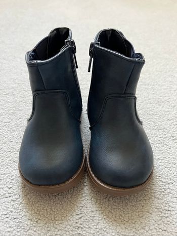 Jolies bottines bleues détail papillon bébé fille pointure 19