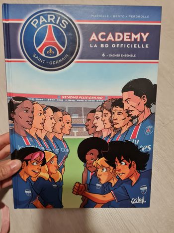 BD PSG Academy n°6 Gagner ensemble 