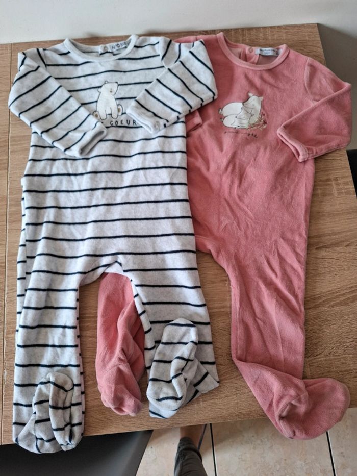 Lot de 2 pyjamas hiver 24 mois - photo numéro 2