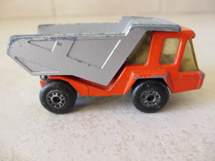 Camion benne en métal – longueur 7 cm - photo numéro 2