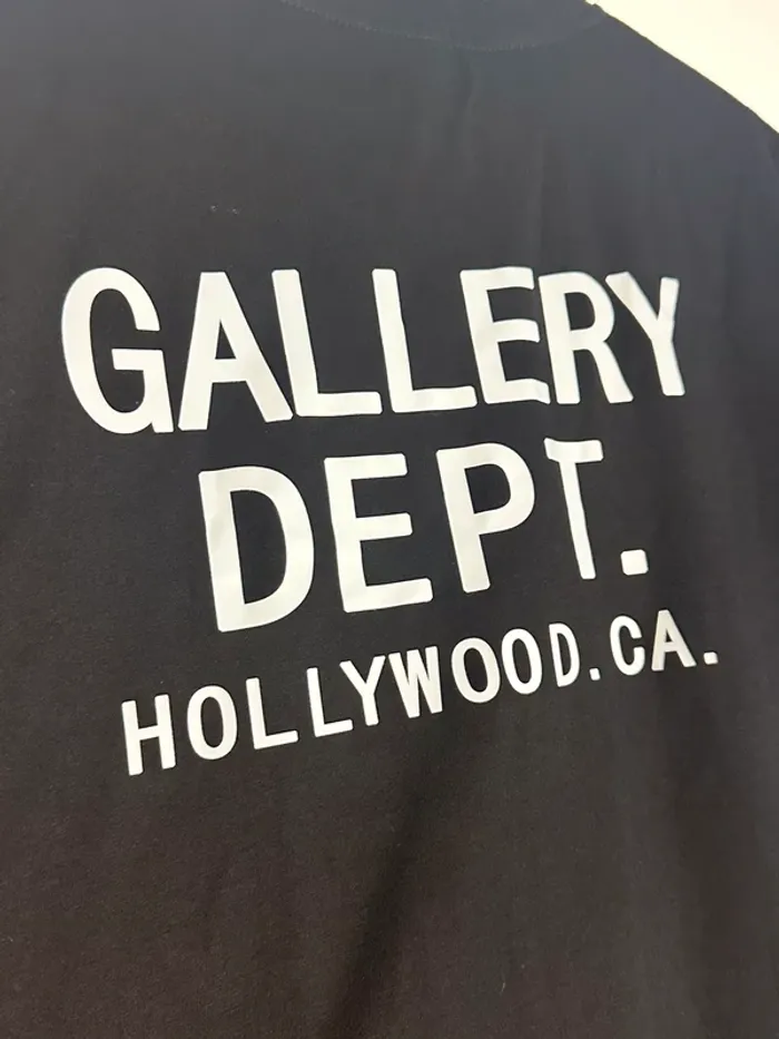 T shirt noir gallery dept - photo numéro 2