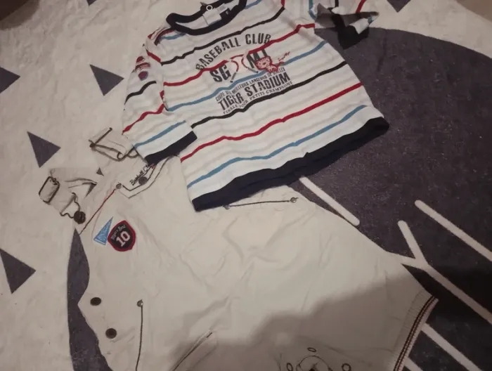 Salopette short et son t shirt - photo numéro 2