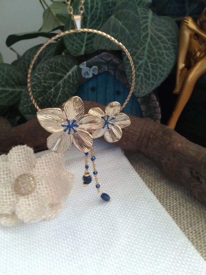 Collier bohème fleurs et pierres de lapis lazuli - photo numéro 4