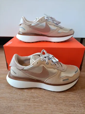 Baskets sneakers Nike waffle phoenix femme