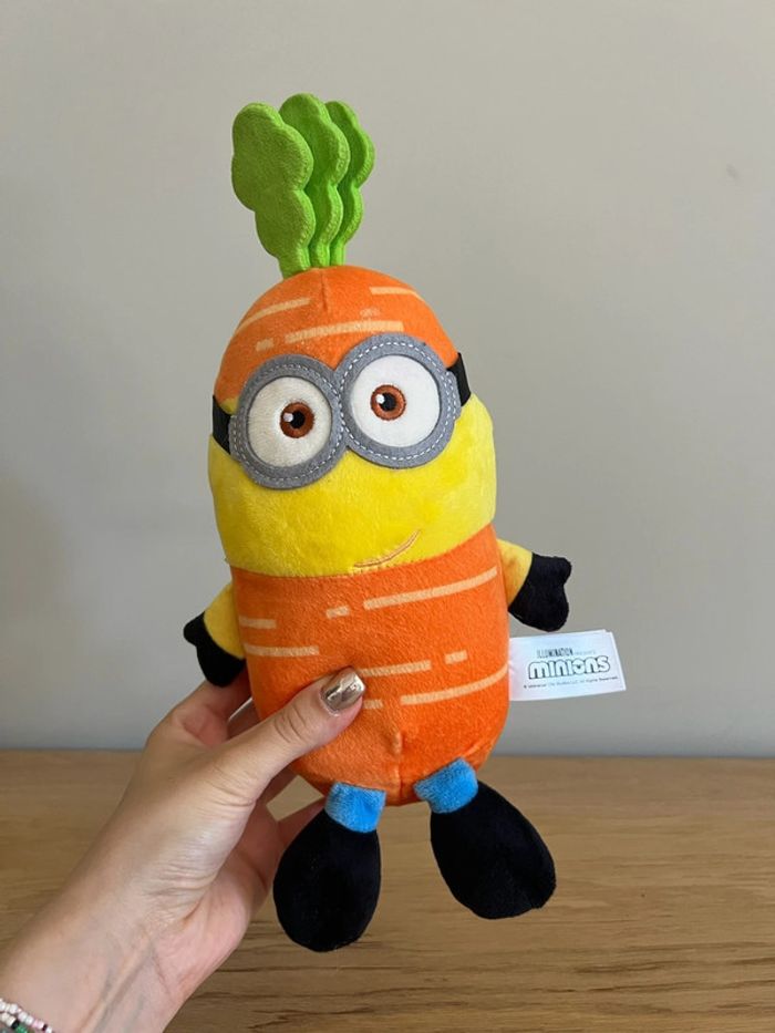 Peluche Les minions - carotte - photo numéro 2
