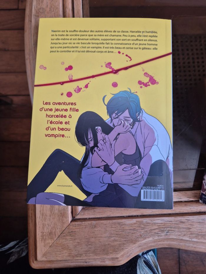 lot de 2 tomes du manga Honey Blood de Lee Marac - photo numéro 3