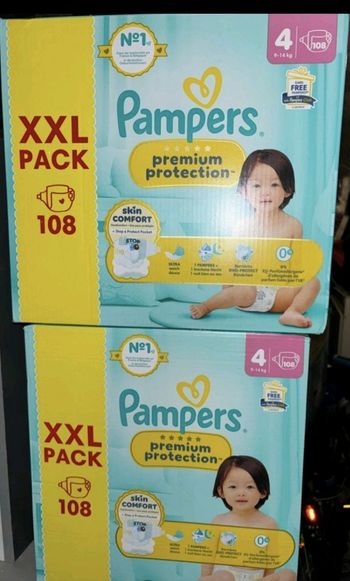 2 cartons de couches pampers premium taille 4