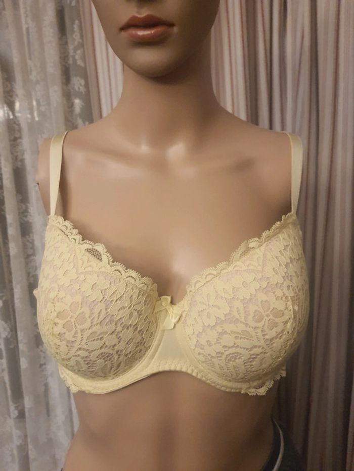 Soutiens-gorge jaune Hunkemöller fr 105B - photo numéro 7