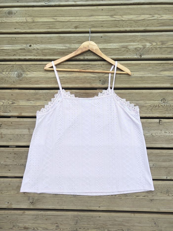 Top à fines bretelles à broderie anglaise – Rose Pâle – Shein 44 - photo numéro 6