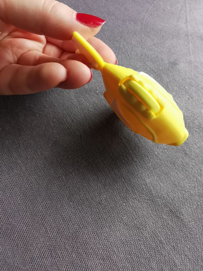 Figurine Magicarpe Pokémon jaune McDonald’s - photo numéro 3