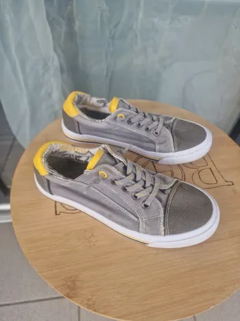 Chaussures toiles