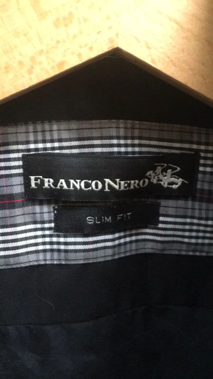 Chemise noire à carreaux rouges - photo numéro 8