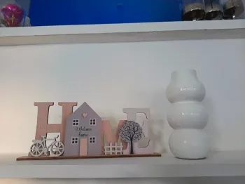 Vase et lettre en bois décoratif HOME