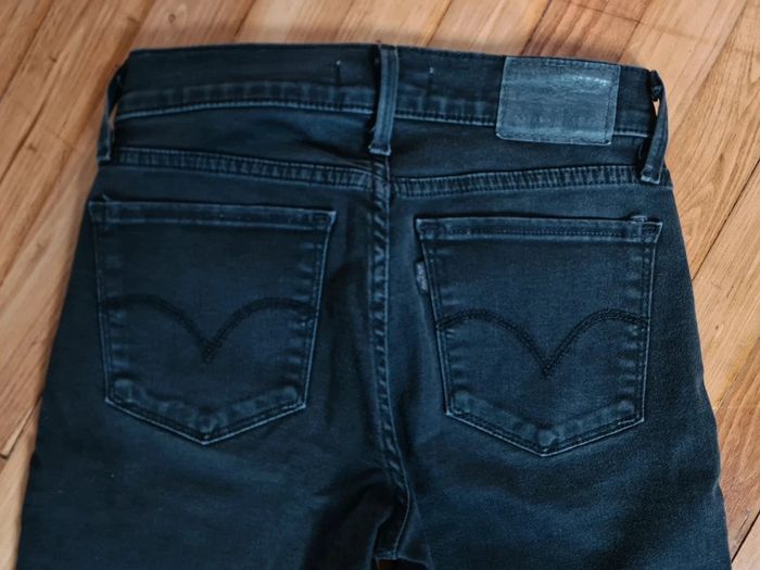 Jean's Levi's noir super Skinny w.26 - photo numéro 7